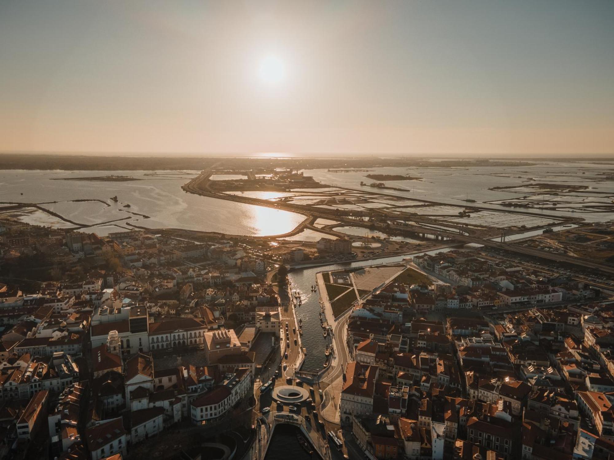 Avenida Concept Studios Aveiro Exteriör bild